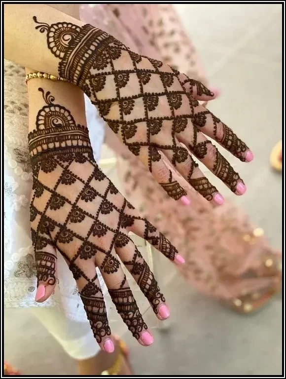 Royal Front Hand Mehndi