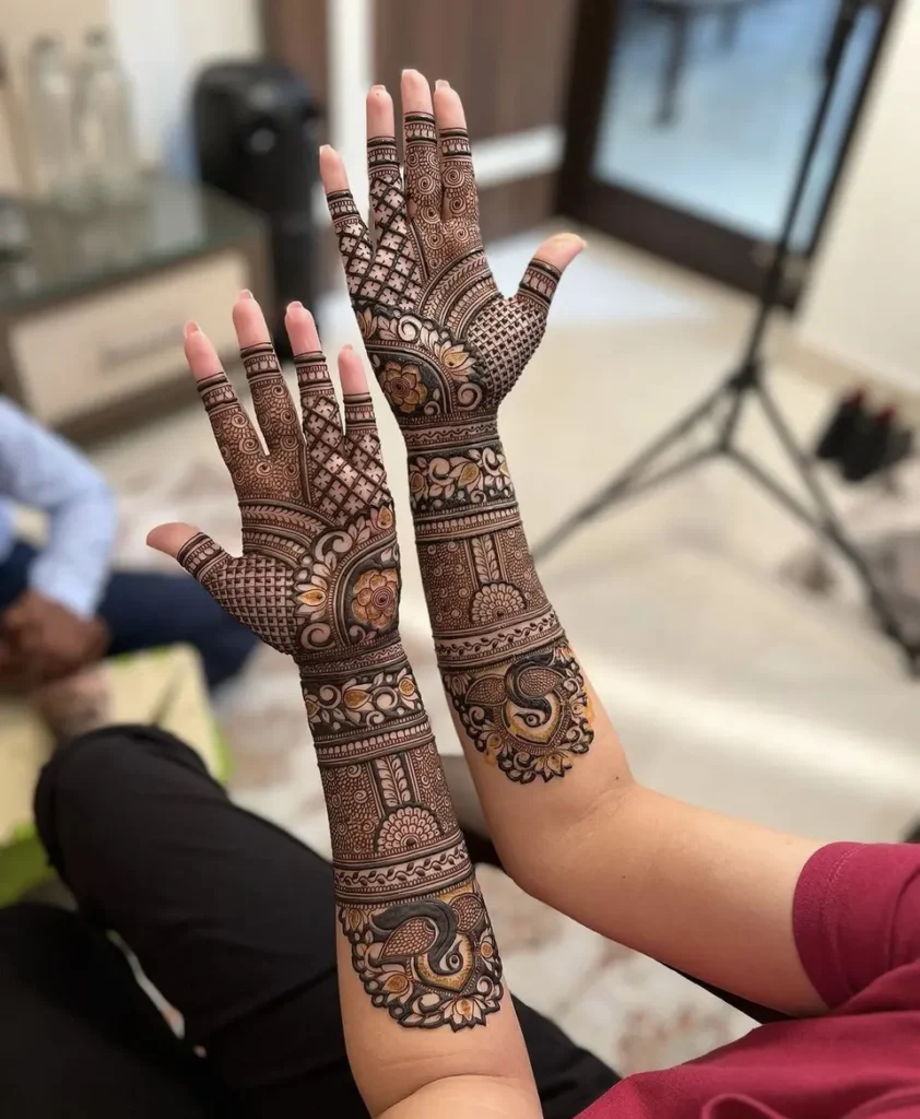 Back Flower Mehndi Design