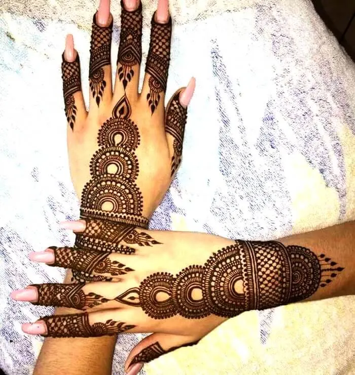 Back Hand Mehndi Designs for Raksha Bandhan