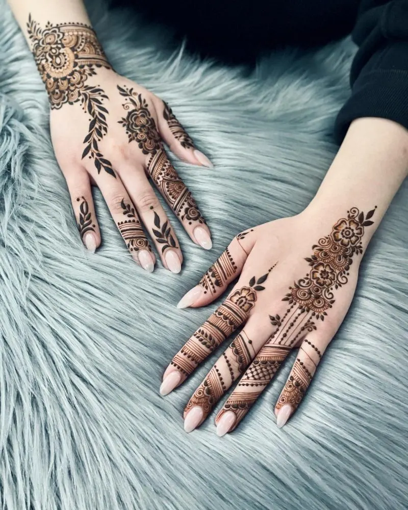 Back Of The Hand Jharokha Mehendi Design