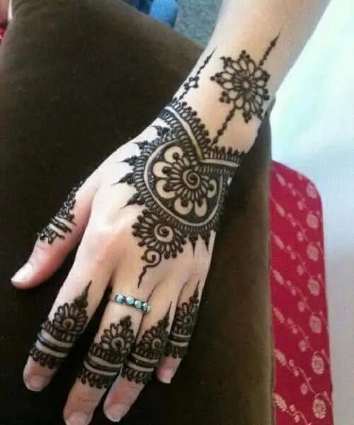 Front Hand Mehndi Designs for Raksha Bandhan