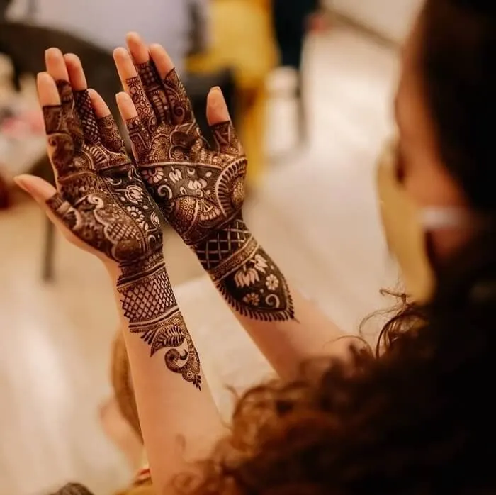 Back Hand Mehndi Designs for Raksha Bandhan