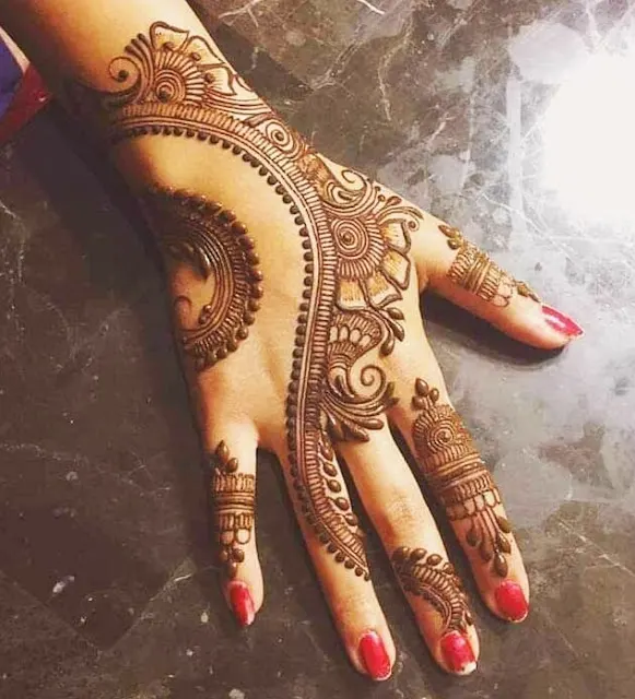 Stylish khafif mehndi design