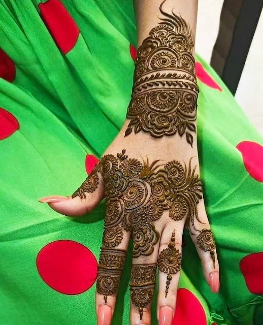 New khafif mehndi design simple and beautiful