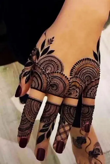 Mehndi designs khafif back hand