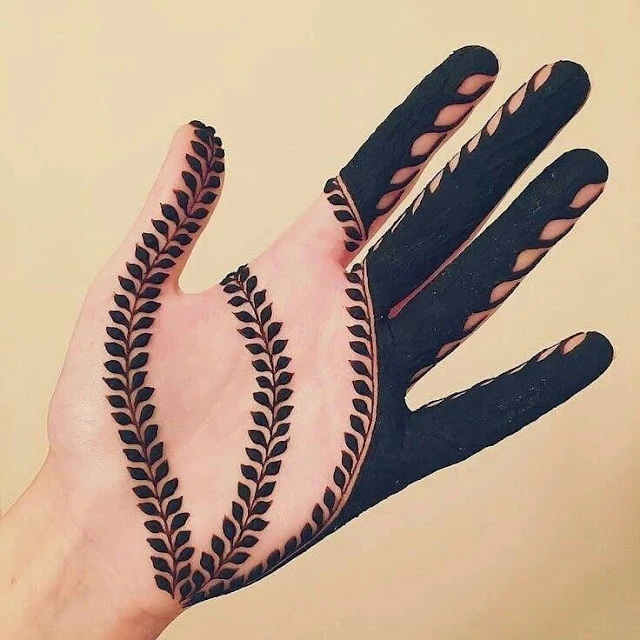 SIMPLE FINGER MEHNDI DESIGN