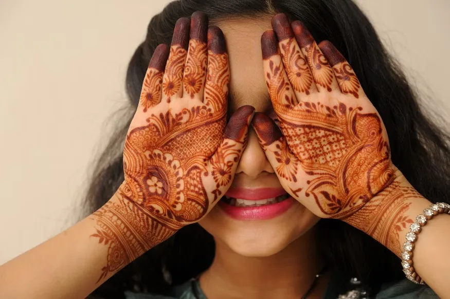 Front Hand Mehndi Designs for Raksha Bandhan