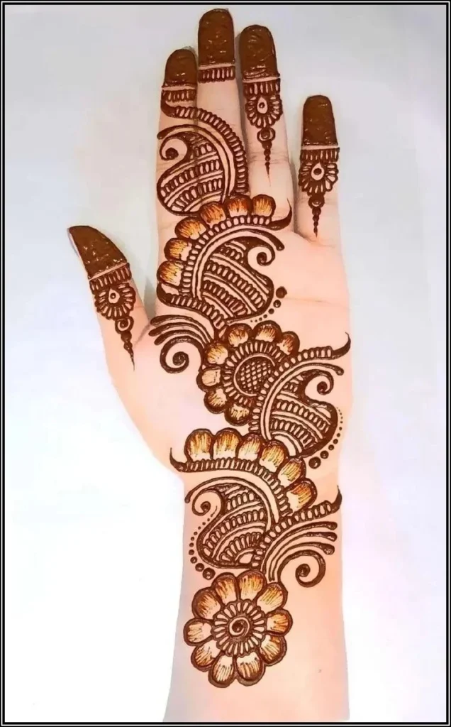 Heart Beat Mehndi Design