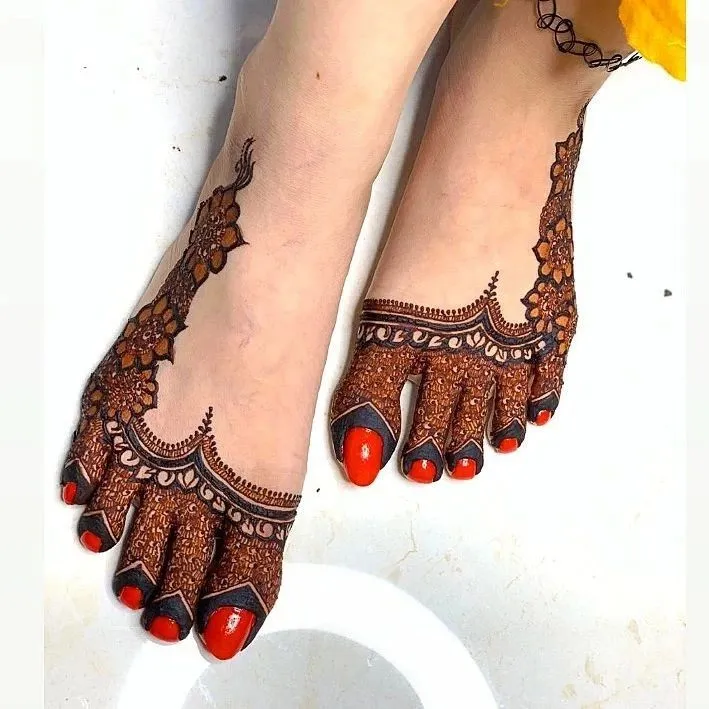 Simple Dulha Dulhan Mehndi Design