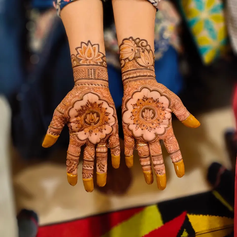 Hand Flower Mehndi Design
