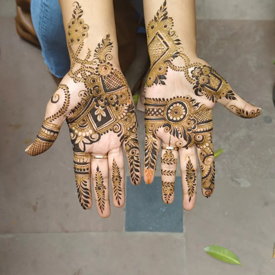 New Flower Mehndi Design