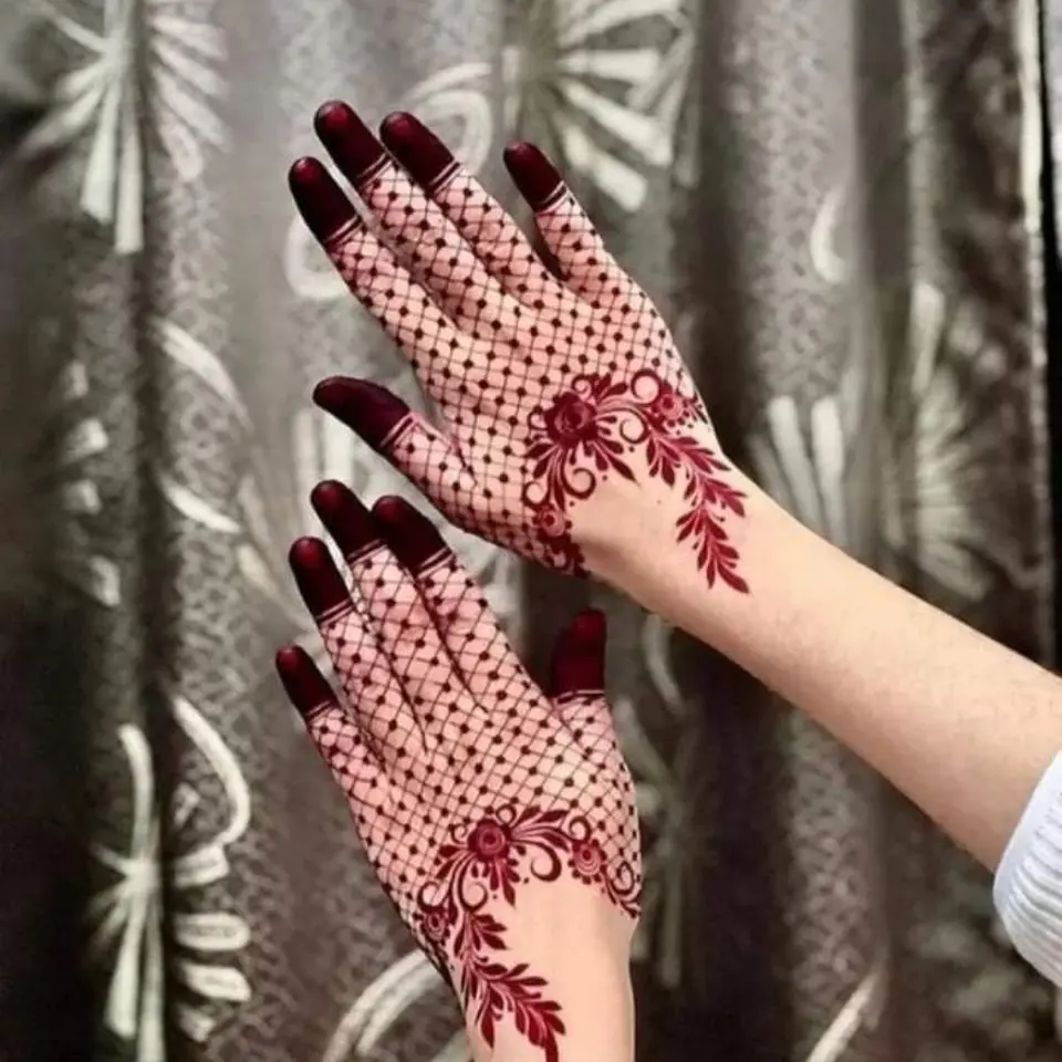Simple Mehndi Design Flower Front Hand