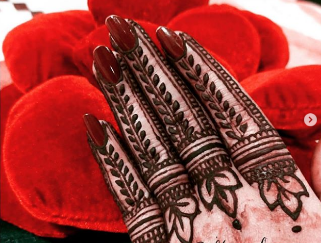 Pakistani Mehndi Design Simple