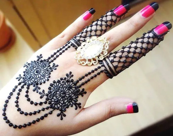Fusion Mehndi Design Cluster