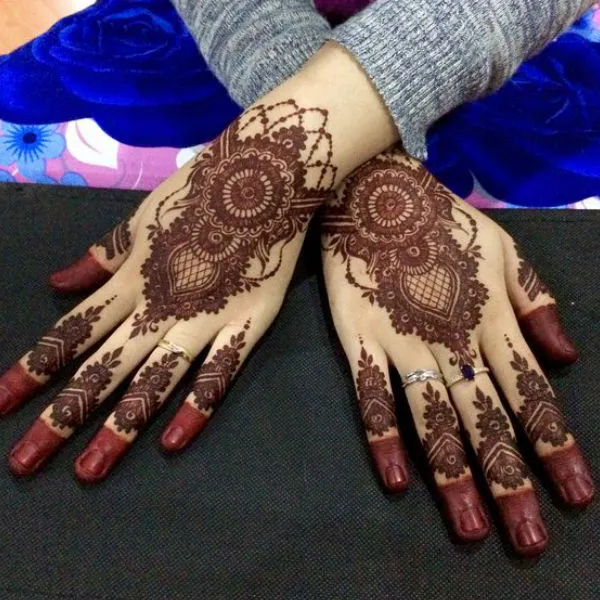 Simple Floral Mehndi Design