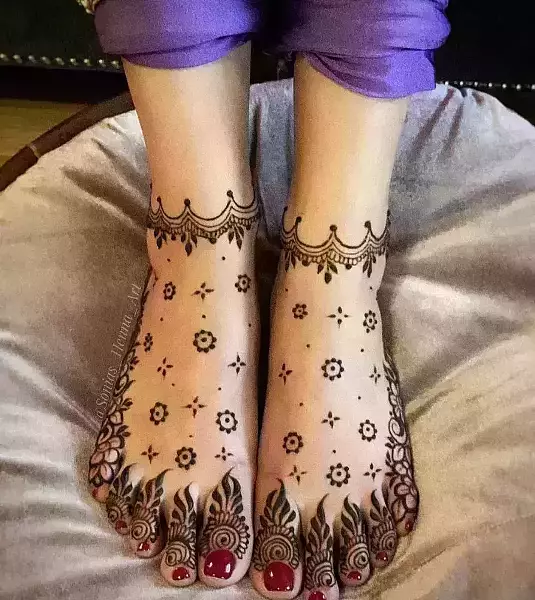 Check Mehndi