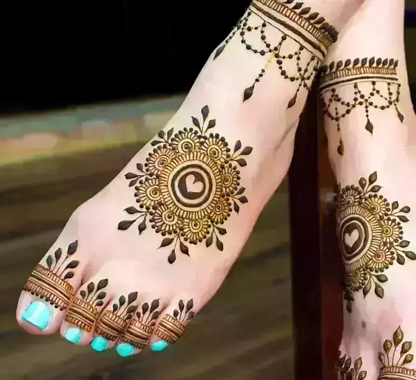 Small Mehndi