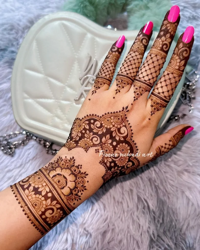 History of Applying Mehndi on Raksha Bandhan