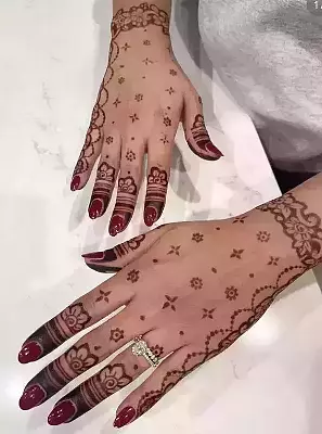 Elegant Henna Design
