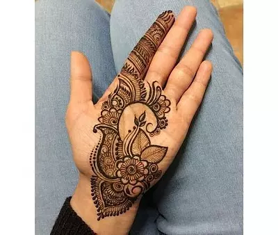 Simple mehndi design Pakistani front hand