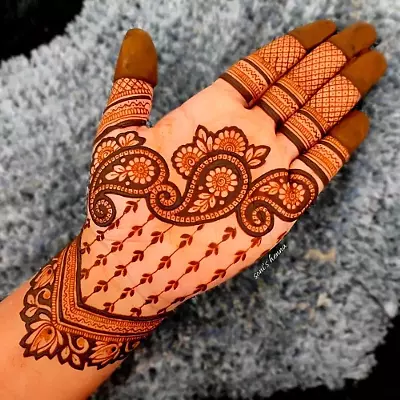 Easy Pakistani mehndi design