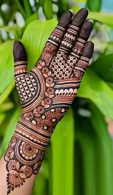khafif mehndi design patches for legs