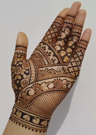 Pakistani mehndi design 2024