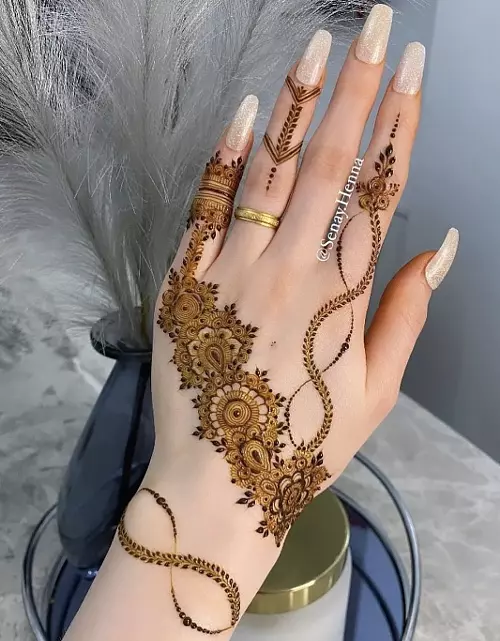 Pakistani foot mehndi design