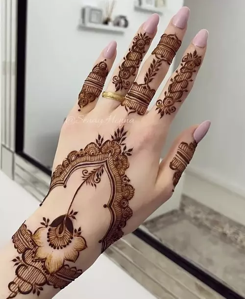 Mehndi design Pakistani front hand