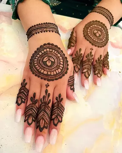 Pakistani Arabic mehndi designs