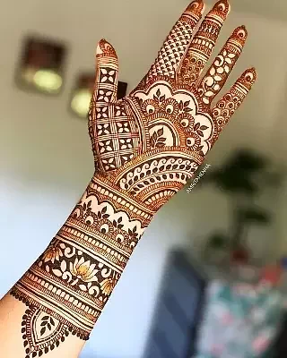 Mehndi design khafif back hand