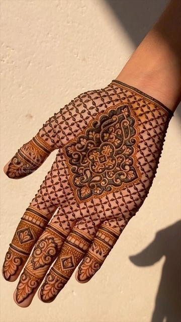 Peacock Mehndi Designs for Rakhi Festivities