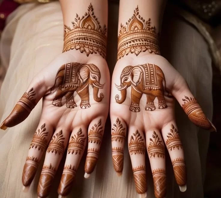 Rakhi Symbol-Inspired Mehndi Art