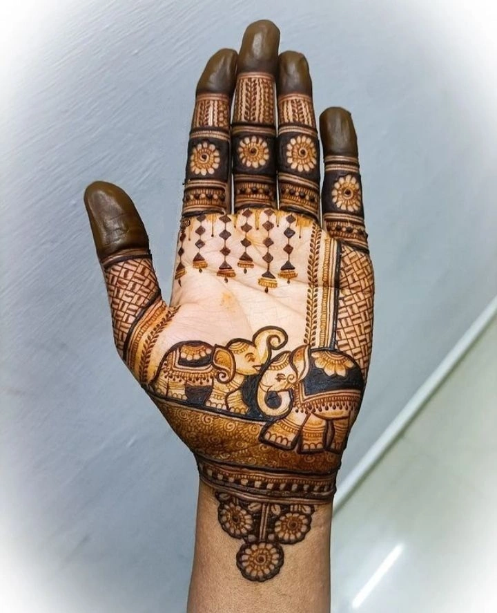Symbols of Love Between Siblings in Mehndi