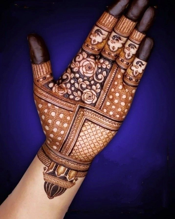 Mehndi for Married Women on Raksha Bandhan