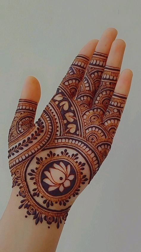 Mehndi for Married Women on Raksha Bandhan