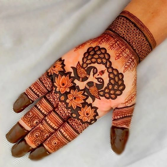 DIY & Creative Tutorials for Mehndi Designs