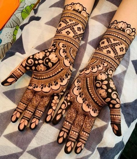 Raksha Bandhan Bracelet-Inspired Mehndi
