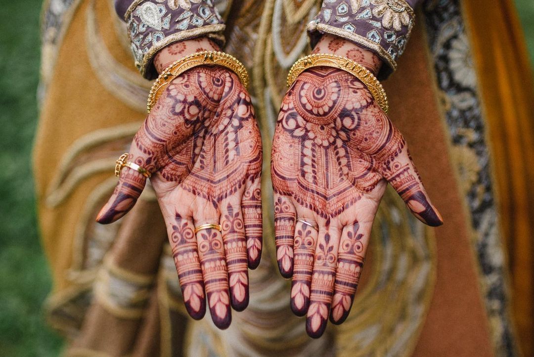 Best Fronthand Palm Mehndi Design
