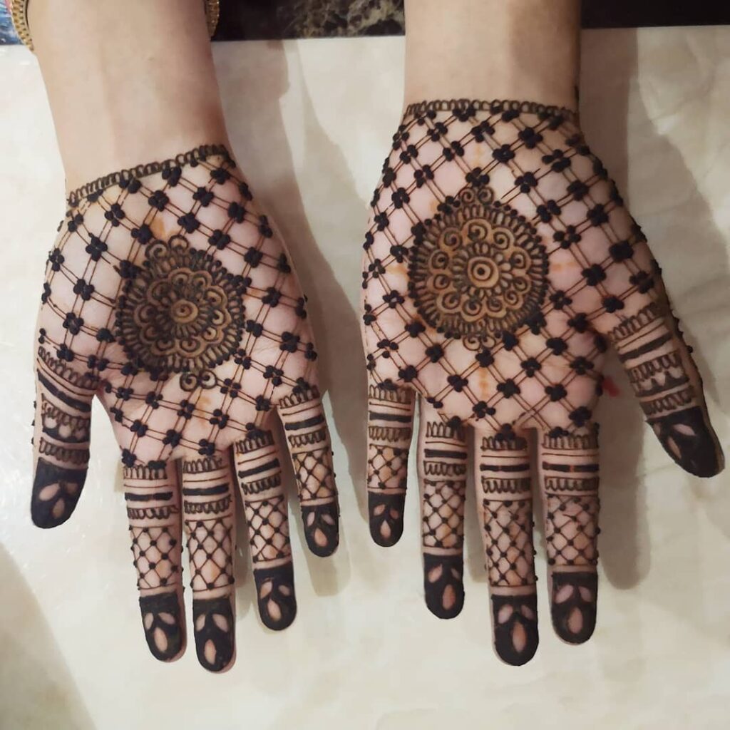 Best Front hand Palm Mehndi Design