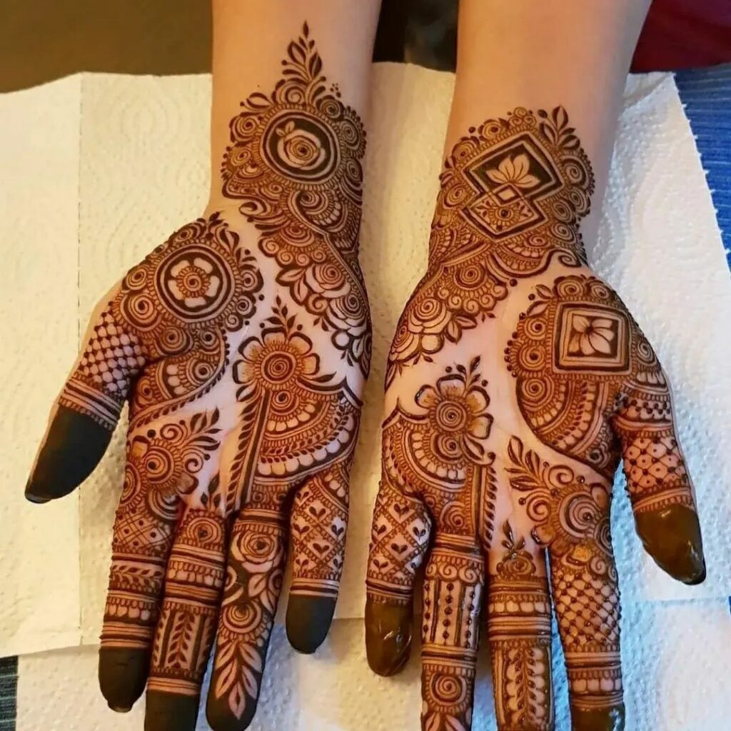 Best Front hand Palm Mehndi Design